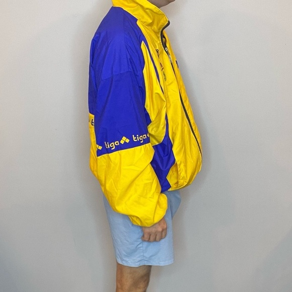 🧥 Vintage Tiga Sport Windbreaker Jacket – Mesta Ivolen 🧥 - Picture 3 of 16